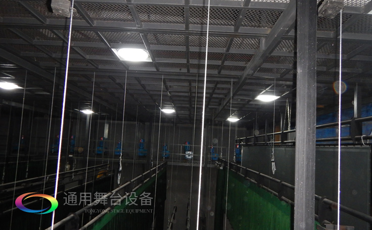 細(xì)節(jié)鑄就品質(zhì) 近二十年行業(yè)經(jīng)驗(yàn) 舞臺吊桿 幕布吊桿 一字排層升降舞臺吊桿機(jī) 設(shè)備可定制