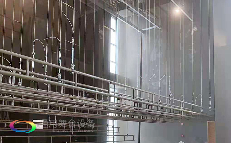 演藝機械設備、舞臺吊桿可靠性及安全性是設計和施工過程中重要環節