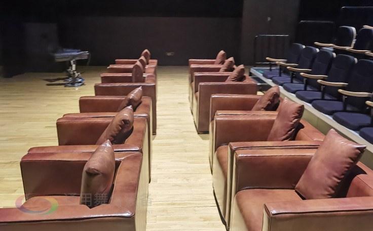 夯實城市文化產業基礎，提升城市文化內涵！泰州通用舞臺吊桿承接羊城南湖劇院項目順利完工！